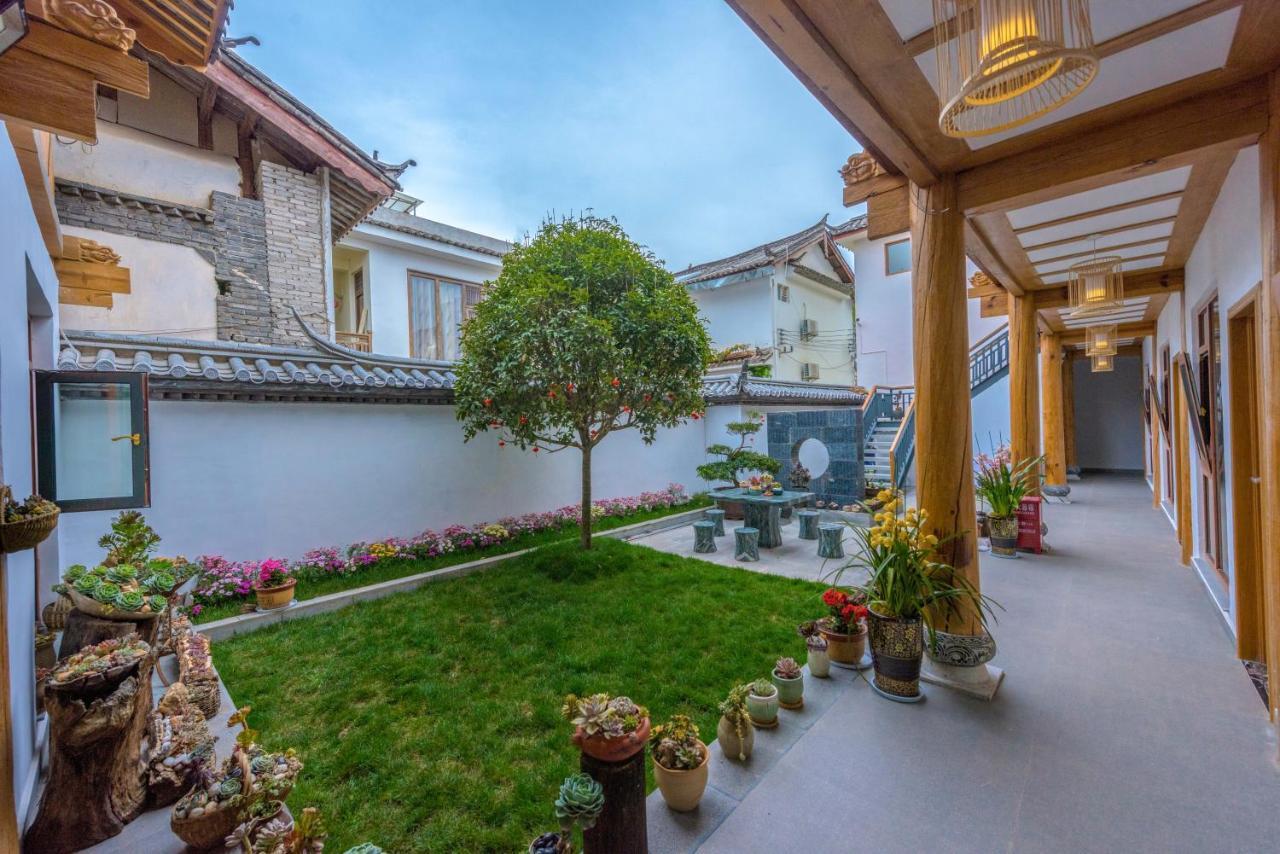 Peer & Forever Guest House Lijiang  Esterno foto